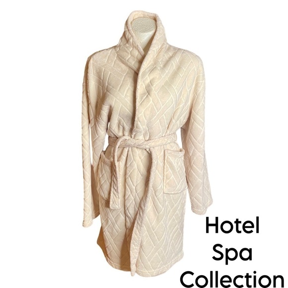 Hotel Spa Collection Luxury Feel Warm Women's Robe off white cream OS fits most - Picture 1 of 8